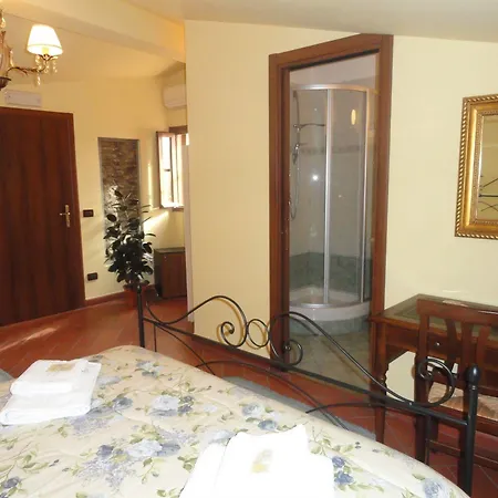 Bed & Breakfast Window To The Tower 3*