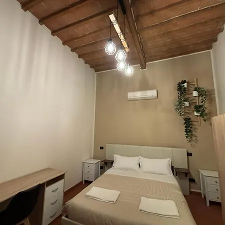 Window To The Tower 3* بيزا