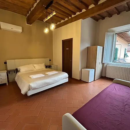 Window To The Tower فندق مبيت وإفطار