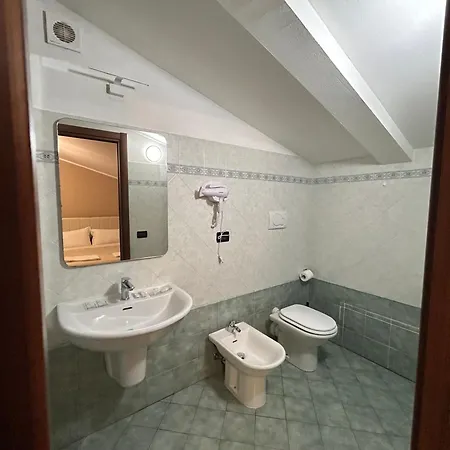 فندق مبيت وإفطار Window To The Tower