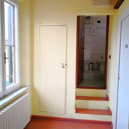 Window To The Tower فندق مبيت وإفطار بيزا