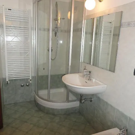 Window To The Tower فندق مبيت وإفطار