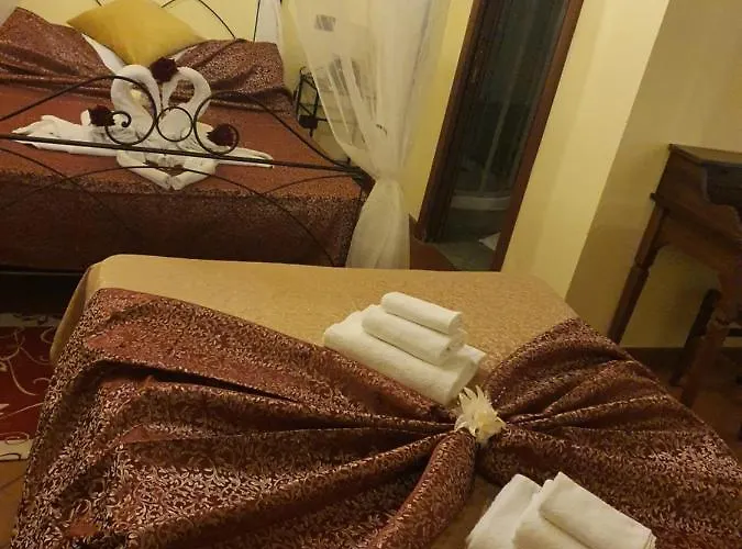 Window To The Tower 3* Pisa